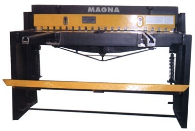 16 GA. x 4' MAGNA ... HEAVY DUTY SHEET METAL SHEAR